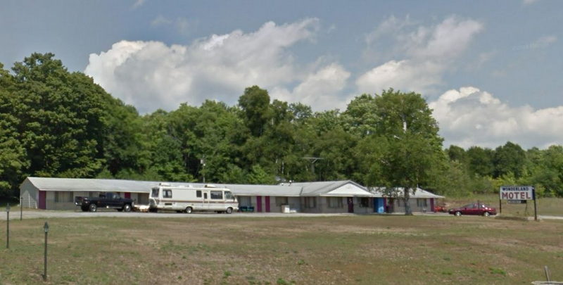 Wonderland Motel - 2018 Street View (newer photo)